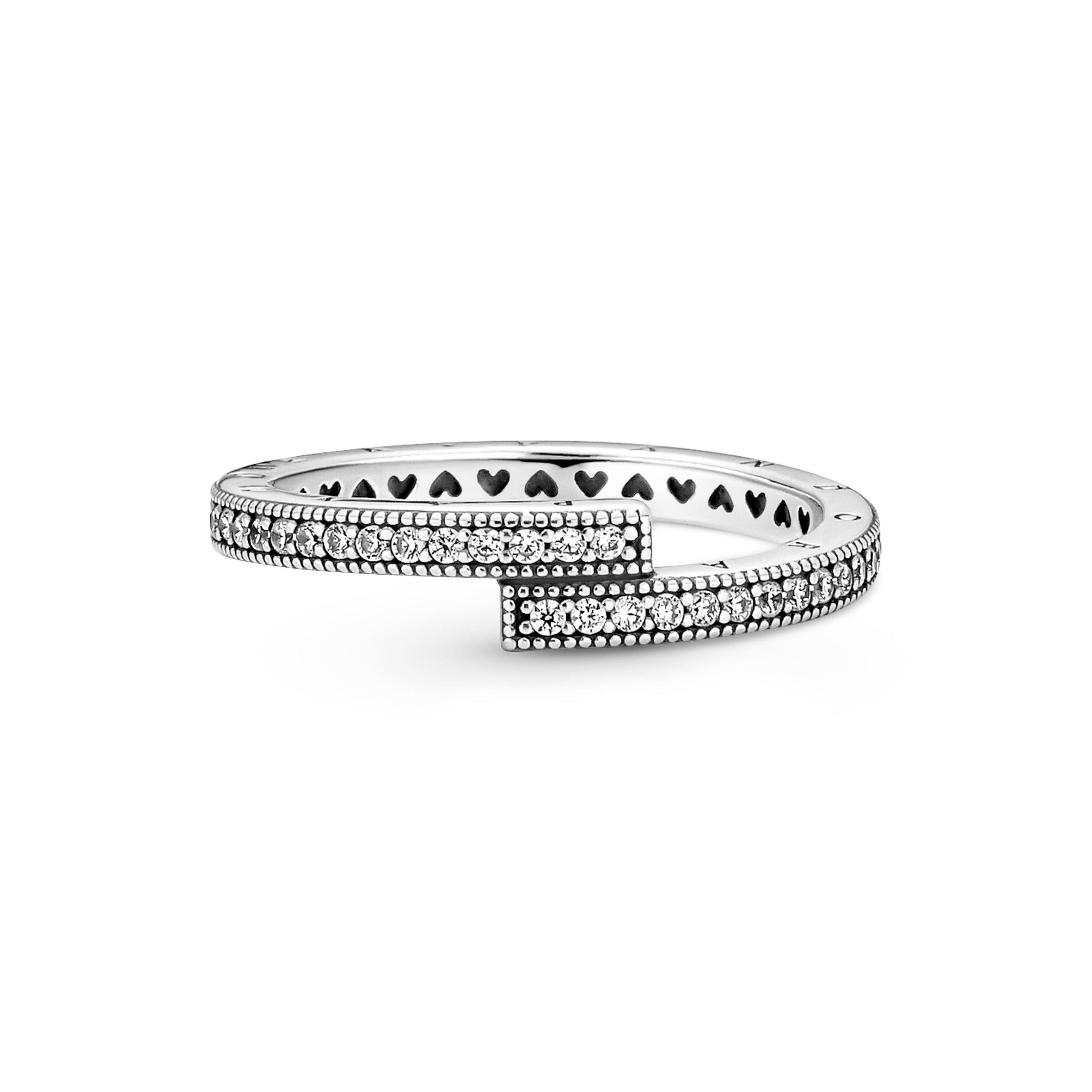 Pandora Sparkling Overlapping Ring